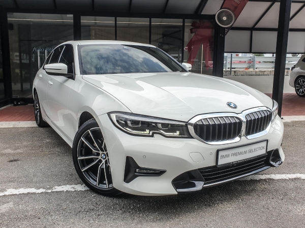 2020 BMW 320i Sport (with DA)