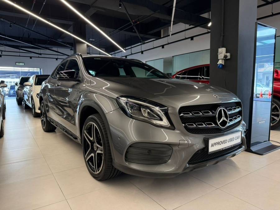 2019 MERCEDES BENZ GLA250 AMG Line